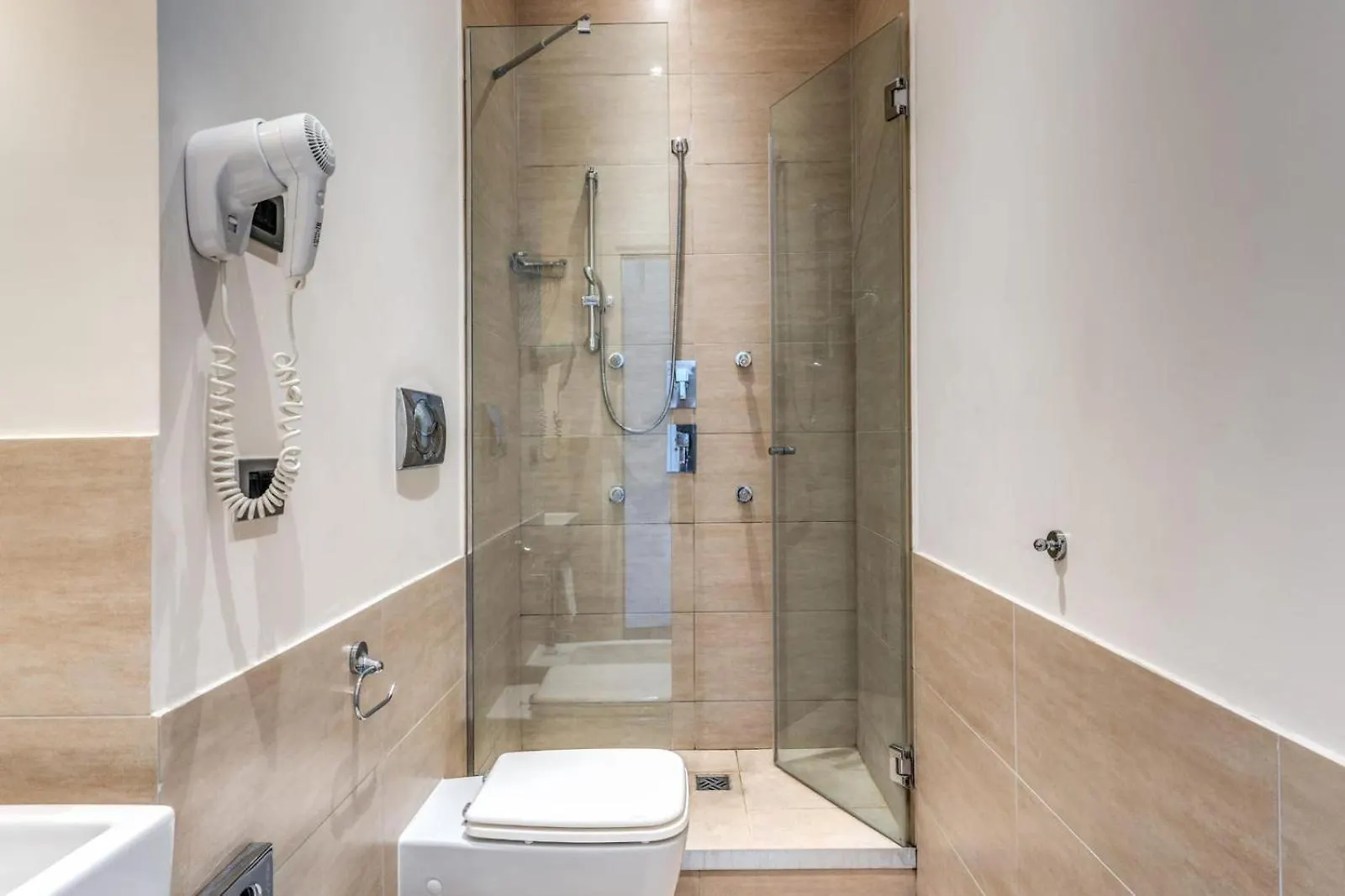 Saint Peter Apartment - Station Roma