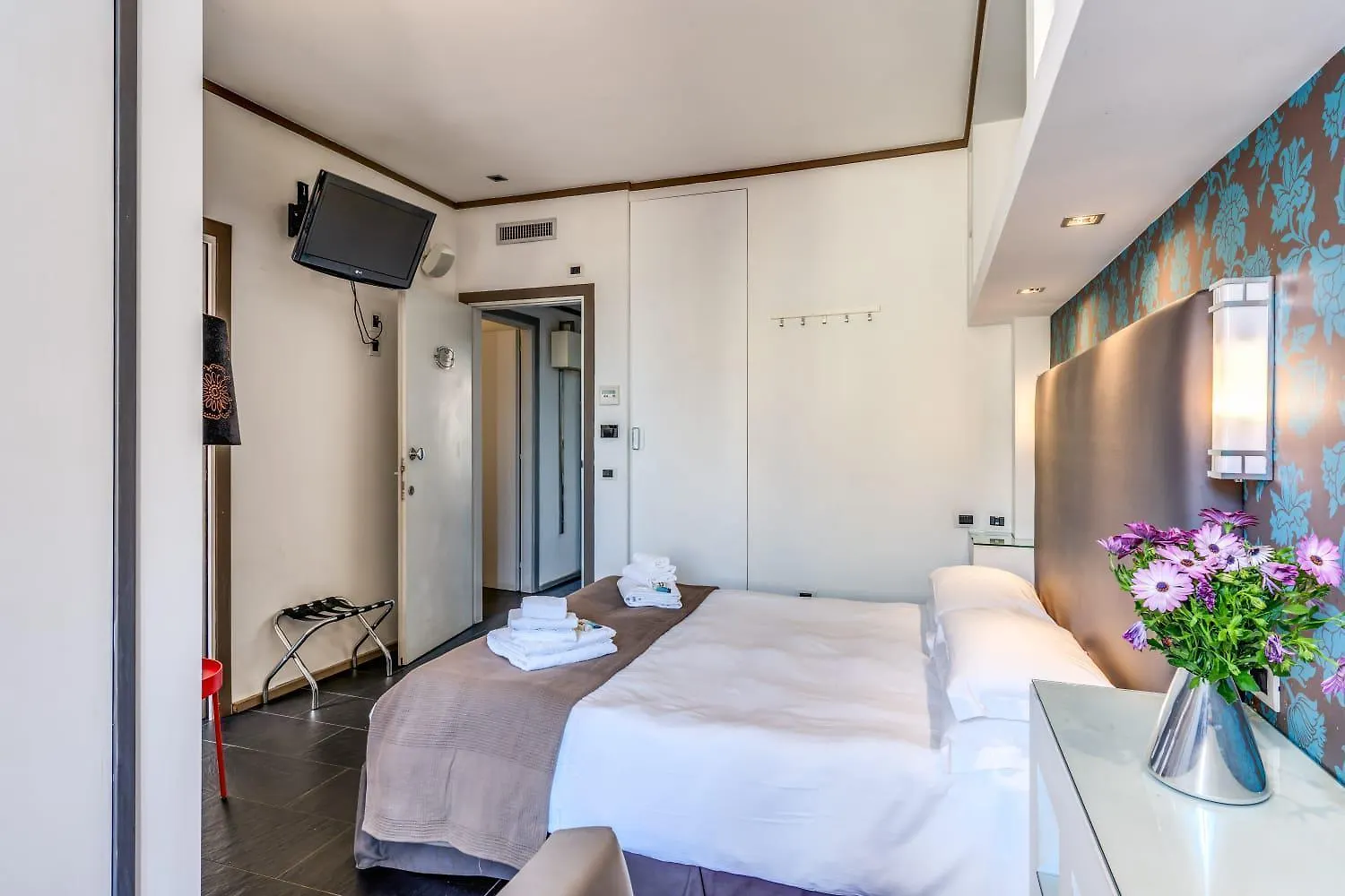 Saint Peter Apartment - Station Roma