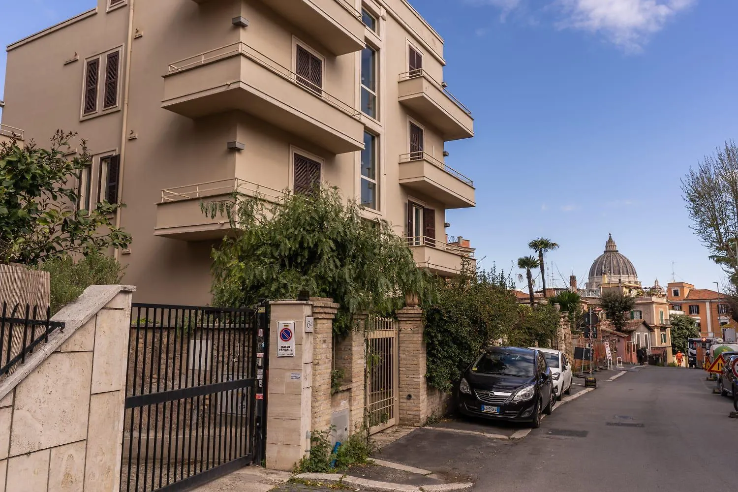 Saint Peter Apartment - Station Roma İtalya
