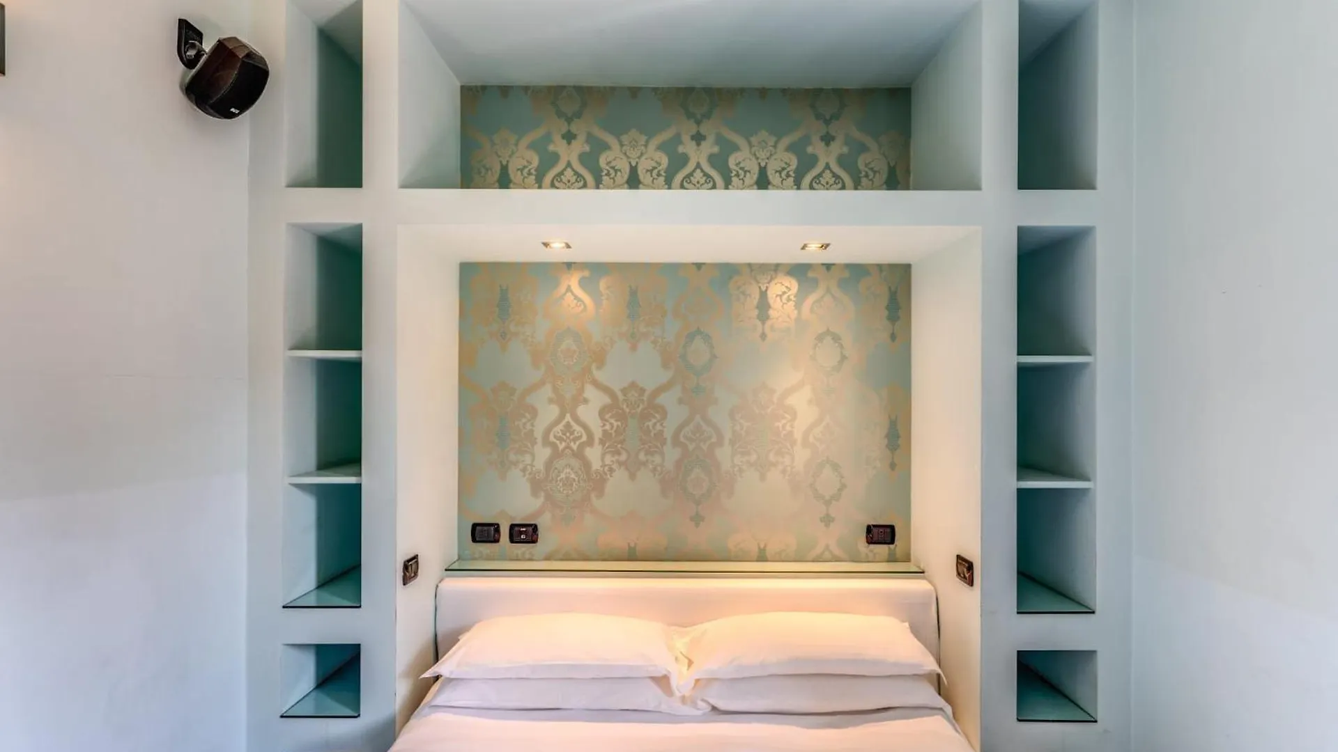 Saint Peter Apartment - Station Roma