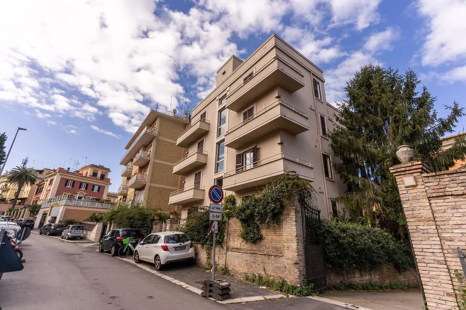 Saint Peter Apartment - Station Rome 0*,