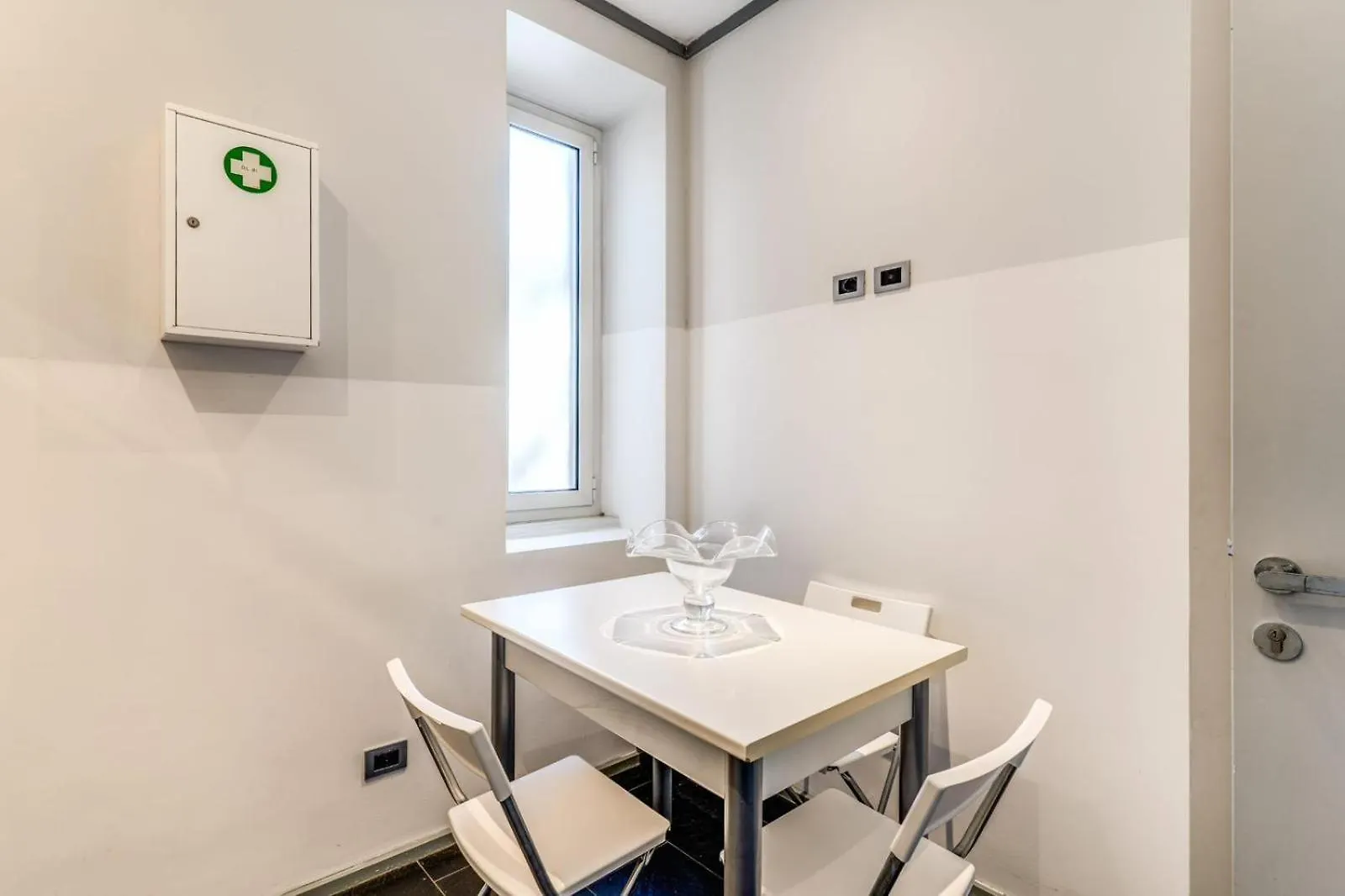 Saint Peter Apartment - Station Rome Italy