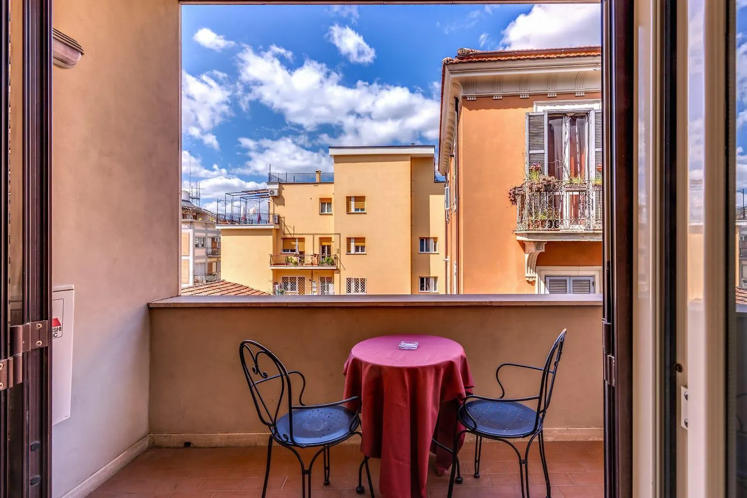 Saint Peter Apartment - Station Rome